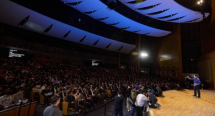 SK AI , 35000 ȣ ӿ ۷ι AI ÷ ߵ